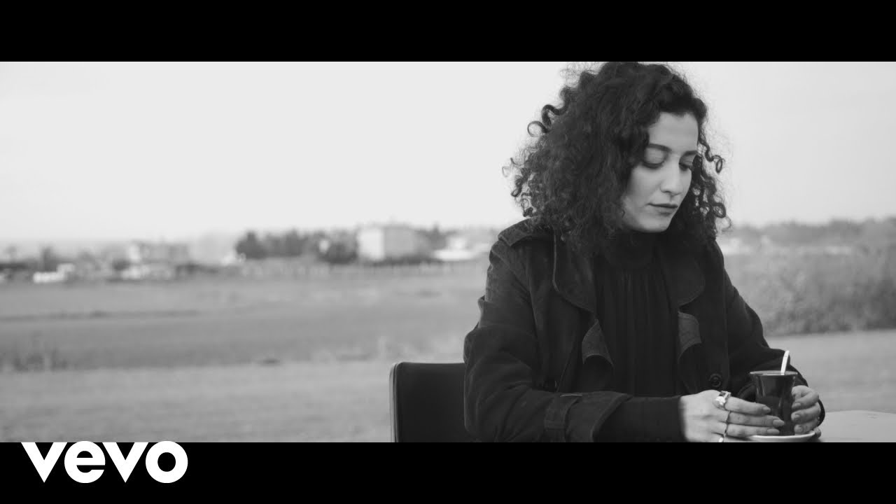 Melike Şahin – Geri Ver Şarkı Sözleri