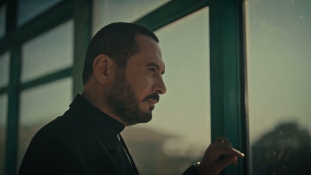 Yeniden Yazan Şarkı Sözleri – Mami Keskin