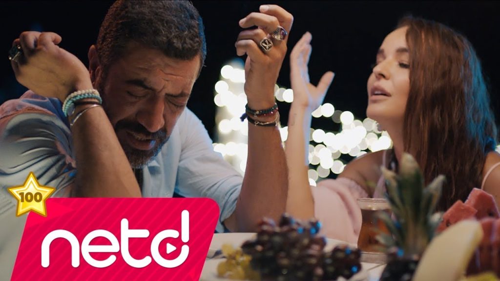 Sanki Şarkı Sözleri – Bengü & Hakan Altun