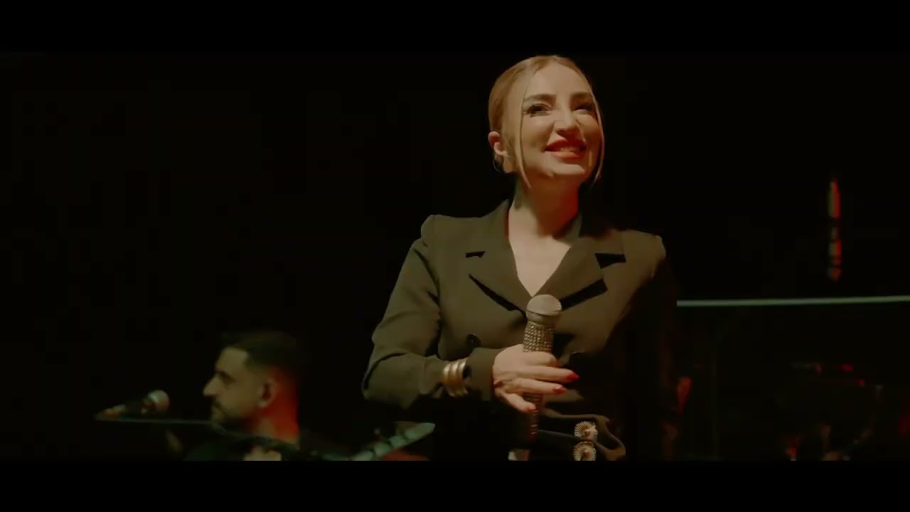 Baharları Kışları Şarkı Sözleri – Aysel Yakupoğlu
