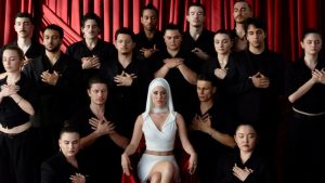 Şımarık Şarkı Sözleri – Derya Uluğ